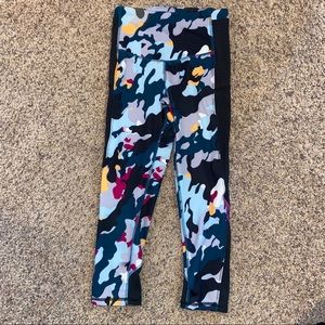 Capri Camo leggings